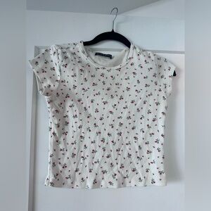Brandy Melville Floral Print baby Tee